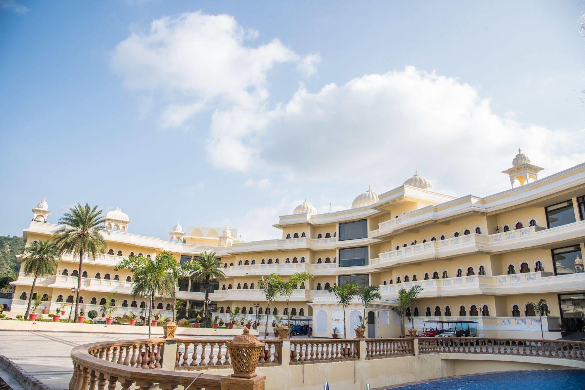 Labh Garh Palace Hotell Udaipur Eksteriør bilde